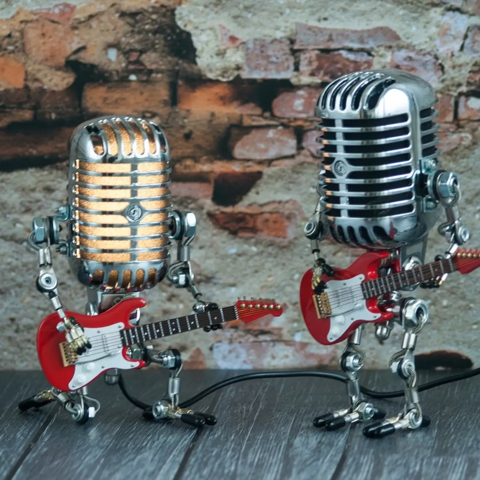 🔥Vintage Metal Microphone Robot Desk Lamp